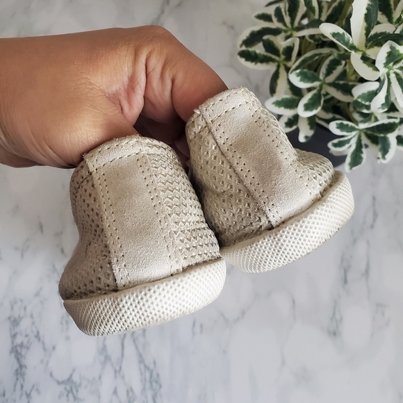 Frye Melanie Diamond Embossed Leather Slip On Loafer Neutral Comfy Boho 6 - Picture 4 of 8